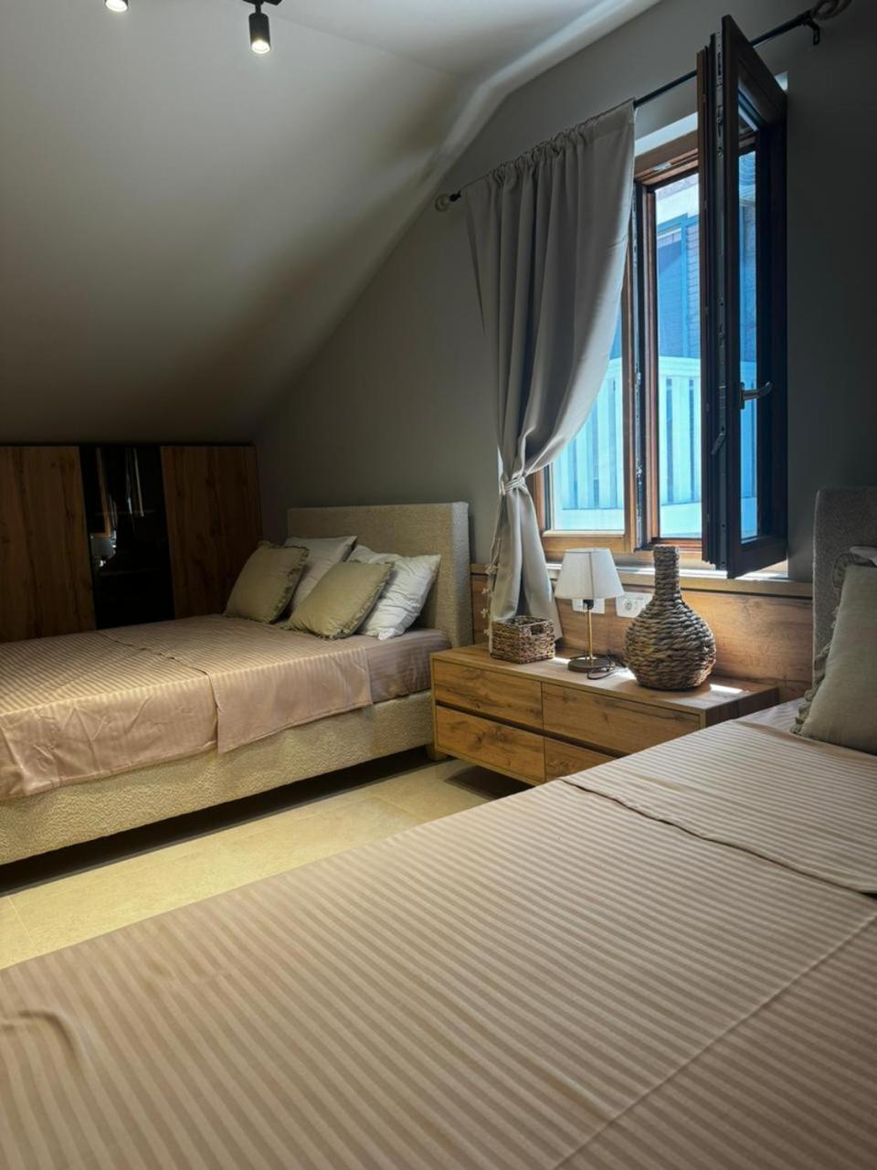 Casa Brilla Apartment Tivat Phòng bức ảnh