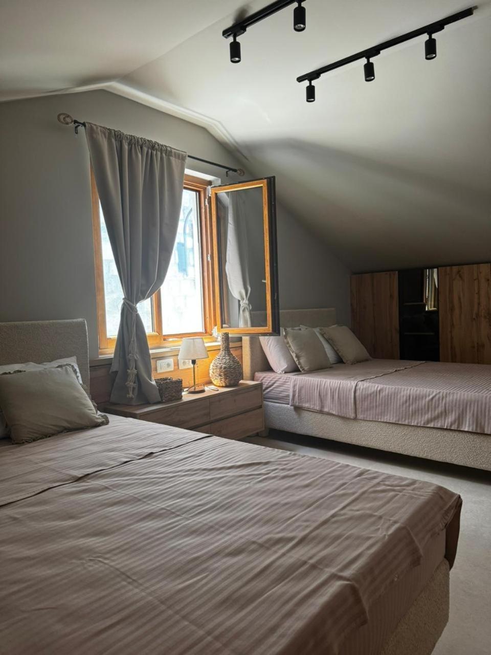 Casa Brilla Apartment Tivat Phòng bức ảnh