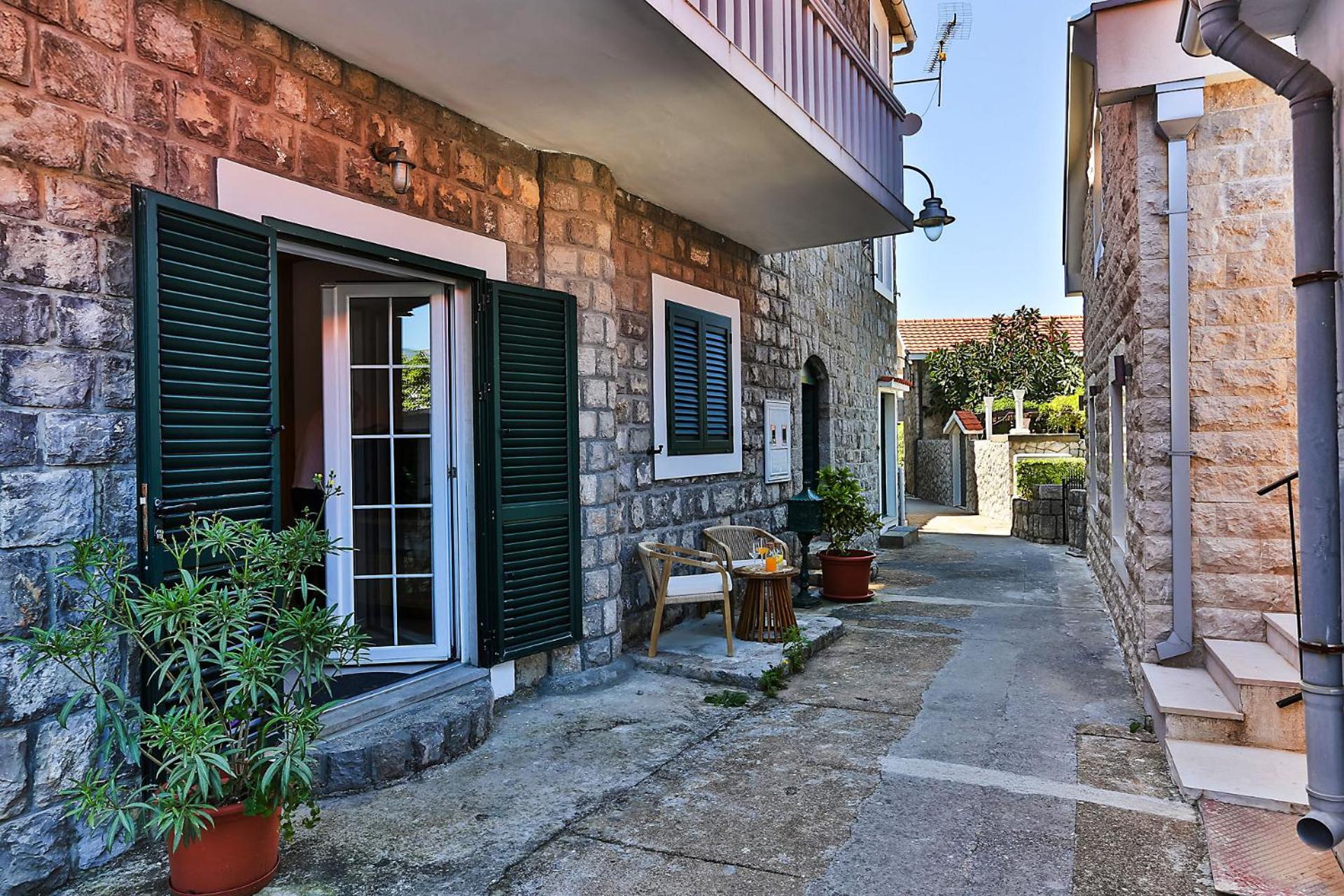 Casa Brilla Apartment Tivat Ngoại thất bức ảnh
