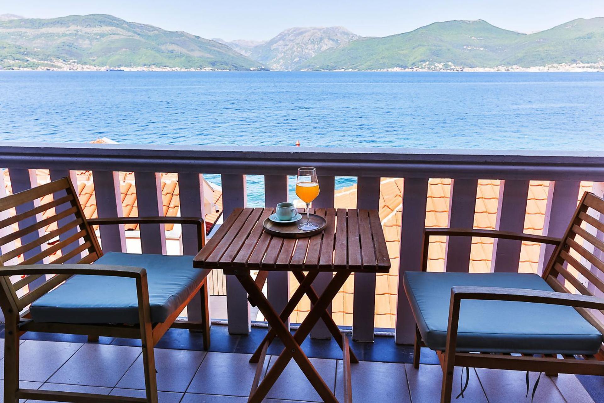 Casa Brilla Apartment Tivat Ngoại thất bức ảnh