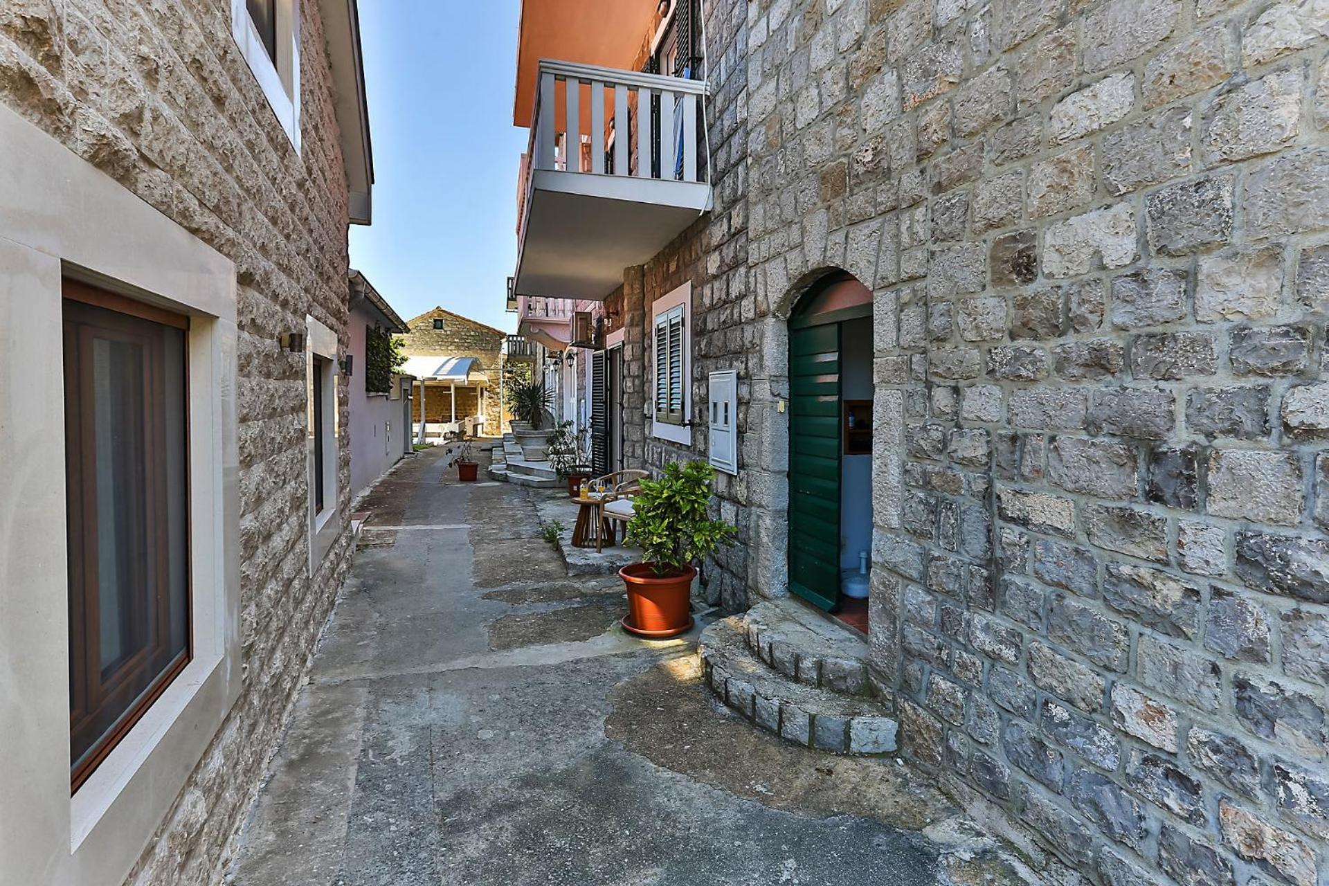 Casa Brilla Apartment Tivat Ngoại thất bức ảnh